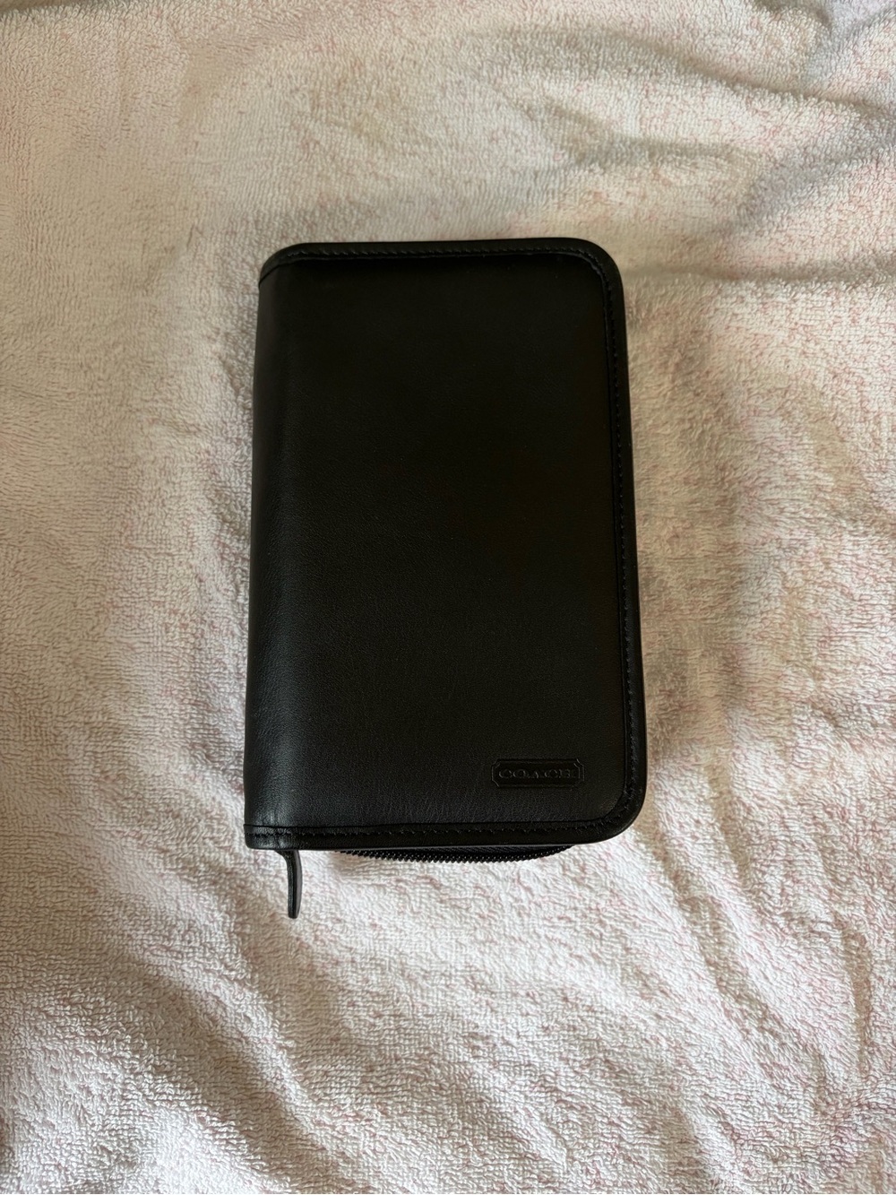 Coach black leather double zip-around travel wallet clutch organizer